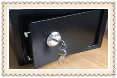 电子指纹保险箱没电-开修换锁公司师傅电话-_24小时上门开修换锁公司师傅电话-保险箱柜-防盗门- 电子指纹保险箱没电-开修换锁公司师傅电话-_24小时上门开修换锁公司师傅电话-保险箱柜-防盗门-