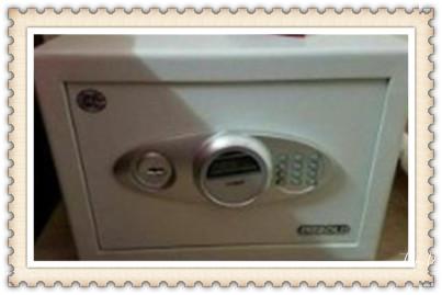 玻璃门-防盗门-附近开修换锁公司师傅电话-_汽车摩托车开修锁-匹配遥控钥匙-公司师傅电话- 玻璃门-防盗门-附近开修换锁公司师傅电话-_汽车摩托车开修锁-匹配遥控钥匙-公司师傅电话-