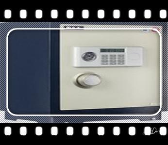 开摩托车-汽车锁-匹配遥控芯片钥匙-公司师傅电话-_汽车摩托车开修锁-匹配遥控钥匙-公司师傅电话-