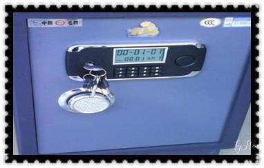 开遥控锁-配电动卷帘门遥控器公司师傅电话-_电子指纹锁开修换锁公司师傅电话-24小时上门服务- 开遥控锁-配电动卷帘门遥控器公司师傅电话-_电子指纹锁开修换锁公司师傅电话-24小时上门服务-