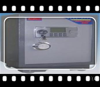 汽车摩托车开修锁-匹配遥控钥匙-公司师傅电话-_电子指纹智能锁安装维修更改密码-开锁修锁换锁公司电话-