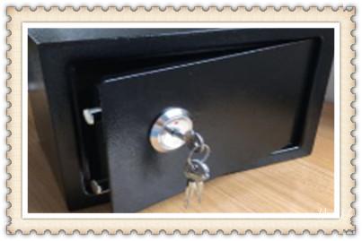 开卷帘门-挂锁钥匙-车控门-车库门锁公司电话-_开修换木门-铁门-保险柜-指纹锁-玻璃门锁公司师傅电话- 开卷帘门-挂锁钥匙-车控门-车库门锁公司电话-_开修换木门-铁门-保险柜-指纹锁-玻璃门锁公司师傅电话-