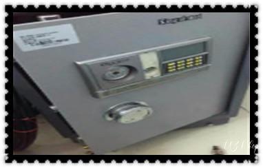 电子保险箱柜开修换锁-更改密码公司师傅电话-_电子指纹智能锁安装维修更改密码-开锁修锁换锁公司电话-