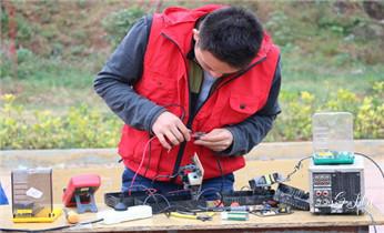 专业中央家用空调制冷维修理-清洗-移机-安装-附近的保养公司服务点售后中心热线电话-_洗衣机-燃气灶-热水器家电维修电话-