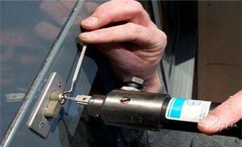 开锁公司电话-附近专业开汽车锁-24小时上门修换锁芯体-保险箱柜-电子智能门禁指纹密码锁安装维修-配防盗遥控芯片钥匙开后备箱救援服务_开锁公司电话-专业开汽车锁-附近24小时上门修锁换锁芯体-保险箱柜-电子智能门禁指纹密码锁安装开锁维修-配汽车防盗遥控芯片钥匙后备尾箱服务