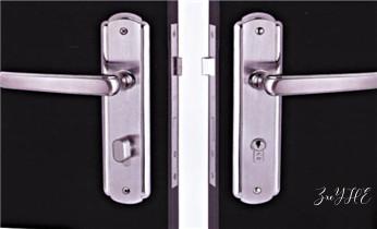 开锁公司电话-附近专业开汽车锁-24小时上门修换锁芯体-保险箱柜-电子智能门禁指纹密码锁安装维修-配防盗遥控芯片钥匙开后备箱救援服务_专业开汽车锁公司电话附近24小时上门修锁换锁芯体-保险箱柜-电子智能门禁指纹密码锁安装开锁维修-配汽车防盗遥控芯片钥匙救援服务