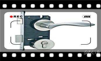 专业开汽车锁公司电话附近24小时上门修锁换锁芯体-保险箱柜-电子智能门禁指纹密码锁安装开锁维修-配汽车防盗遥控芯片钥匙救援服务_开锁公司电话-附近哪里有专业开汽车锁-24小时上门修换锁芯体-保险箱柜-电子智能门禁指纹密码锁安装维修-配防盗遥控芯片钥匙服务