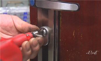 专业开汽车锁公司电话附近24小时上门修锁换锁芯体-保险箱柜-电子智能门禁指纹密码锁安装开锁维修-配汽车防盗遥控芯片钥匙救援服务端州肇庆鼎湖高要广宁怀集封开德庆四会