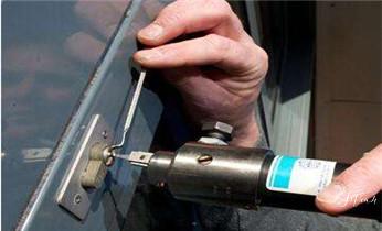 开锁公司电话-附近哪里有专业开汽车锁-24小时上门修换锁芯体-保险箱柜-电子智能门禁指纹密码锁安装维修-配防盗遥控芯片钥匙服务_开锁公司电话-专业开汽车锁-附近24小时上门修锁换锁芯体-保险箱柜-电子智能门禁指纹密码锁安装开锁维修-配汽车防盗遥控芯片钥匙后备尾箱开锁救援服务