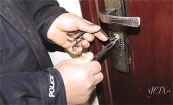 开锁公司电话-附近专业开汽车锁-24小时门修换锁芯体-保险箱柜-电子智能门禁指纹密码锁安装维修-配防盗遥控芯片钥匙开后备箱服务_开锁公司电话-专业开汽车锁-附近24小时上门修锁换锁芯体-保险箱柜-电子智能门禁指纹密码锁安装开锁维修-配汽车防盗遥控芯片钥匙后备尾箱开锁救援服务 开锁公司电话-附近专业开汽车锁-24小时门修换锁芯体-保险箱柜-电子智能门禁指纹密码锁安装维修-配防盗遥控芯片钥匙开后备箱服务_开锁公司电话-专业开汽车锁-附近24小时上门修锁换锁芯体-保险箱柜-电子智能门禁指纹密码锁安装开锁维修-配汽车防盗遥控芯片钥匙后备尾箱开锁救援服务