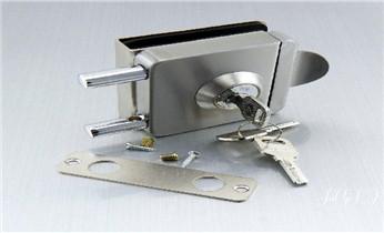 开锁修锁换锁-专业开汽车锁-24小时上门修锁换锁芯体-保险箱柜-电子智能门禁指纹密码锁安装开锁维修-配汽车防盗遥控芯片钥匙后备箱附近服务公司电话_开锁公司电话-附近哪里有专业开汽车锁-24小时上门修换锁芯体-保险箱柜-电子智能门禁指纹密码锁安装维修-配防盗遥控芯片钥匙服务 开锁修锁换锁-专业开汽车锁-24小时上门修锁换锁芯体-保险箱柜-电子智能门禁指纹密码锁安装开锁维修-配汽车防盗遥控芯片钥匙后备箱附近服务公司电话_开锁公司电话-附近哪里有专业开汽车锁-24小时上门修换锁芯体-保险箱柜-电子智能门禁指纹密码锁安装维修-配防盗遥控芯片钥匙服务