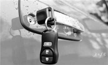 开锁公司电话-专业开汽车锁-附近24小时上门修锁换锁芯体-保险箱柜-电子智能门禁指纹密码锁安装开锁维修-配汽车防盗遥控芯片钥匙后备尾箱开锁救援服务秦淮南京玄武建邺鼓楼浦口雨花台栖霞江宁六合溧水高淳