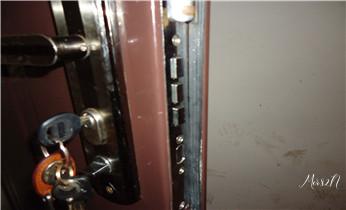 开锁公司电话-附近哪里有专业开汽车锁-24小时上门修换锁芯体-保险箱柜-电子智能门禁指纹密码锁安装维修-配防盗遥控芯片钥匙服务_专业开汽车锁公司电话附近24小时上门修锁换锁芯体-保险箱柜-电子智能门禁指纹密码锁安装开锁维修-配汽车防盗遥控芯片钥匙救援服务