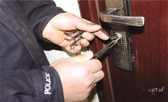 开锁公司电话-附近哪里有专业开汽车锁-24小时上门修换锁芯体-保险箱柜-电子智能门禁指纹密码锁安装维修-配防盗遥控芯片钥匙服务_专业开汽车锁公司电话附近24小时上门修锁换锁芯体-保险箱柜-电子智能门禁指纹密码锁安装开锁维修-配汽车防盗遥控芯片钥匙救援服务