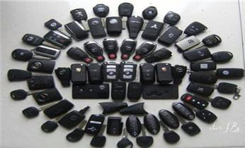 专业开汽车锁公司电话附近24小时上门修锁换锁芯体-保险箱柜-电子智能门禁指纹密码锁安装开锁维修-配汽车防盗遥控芯片钥匙救援服务_开锁修锁换锁-专业开汽车锁-24小时上门修锁换锁芯体-保险箱柜-电子智能门禁指纹密码锁安装开锁维修-配汽车防盗遥控芯片钥匙后备箱附近服务公司电话