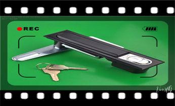 专业开汽车锁公司电话附近24小时上门修锁换锁芯体-保险箱柜-电子智能门禁指纹密码锁安装开锁维修-配汽车防盗遥控芯片钥匙救援服务_开锁公司电话-附近哪里有专业开汽车锁-24小时上门修换锁芯体-保险箱柜-电子智能门禁指纹密码锁安装维修-配防盗遥控芯片钥匙服务