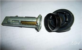 开锁公司电话-附近哪里有专业开汽车锁-24小时上门修换锁芯体-保险箱柜-电子智能门禁指纹密码锁安装维修-配防盗遥控芯片钥匙服务_开锁修锁换锁-专业开汽车锁-24小时上门修锁换锁芯体-保险箱柜-电子智能门禁指纹密码锁安装开锁维修-配汽车防盗遥控芯片钥匙后备箱附近服务公司电话