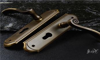 开锁公司电话-附近专业开汽车锁-24小时上门修换锁芯体-保险箱柜-电子智能门禁指纹密码锁安装维修-配防盗遥控芯片钥匙开后备箱救援服务_开锁公司电话-附近哪里有专业开汽车锁-24小时上门修换锁芯体-保险箱柜-电子智能门禁指纹密码锁安装维修-配防盗遥控芯片钥匙服务