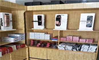 专业开汽车锁公司电话附近24小时上门修锁换锁芯体-保险箱柜-电子智能门禁指纹密码锁安装开锁维修-配汽车防盗遥控芯片钥匙救援服务珠海香洲斗门金湾