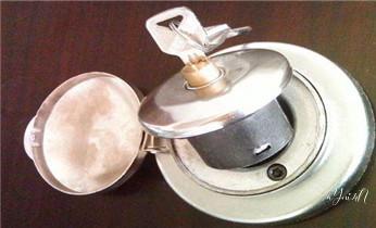 开锁公司电话-专业开汽车锁-附近24小时上门修锁换锁芯体-保险箱柜-电子智能门禁指纹密码锁安装开锁维修-配汽车防盗遥控芯片钥匙后备尾箱开锁救援服务_开锁公司电话-附近专业开汽车锁-24小时门修换锁芯体-保险箱柜-电子智能门禁指纹密码锁安装维修-配防盗遥控芯片钥匙开后备箱服务