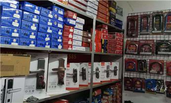 专业开汽车锁公司电话附近24小时上门修锁换锁芯体-保险箱柜-电子智能门禁指纹密码锁安装开锁维修-配汽车防盗遥控芯片钥匙救援服务_开锁公司电话-附近专业开汽车锁-24小时上门修换锁芯体-保险箱柜-电子智能门禁指纹密码锁安装维修-配防盗遥控芯片钥匙开后备箱救援服务