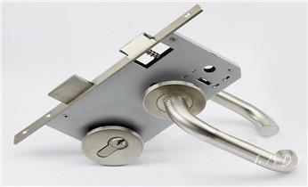 开锁公司电话-附近哪里有专业开汽车锁-24小时上门修换锁芯体-保险箱柜-电子智能门禁指纹密码锁安装维修-配防盗遥控芯片钥匙服务_开锁公司电话-附近专业开汽车锁-24小时门修换锁芯体-保险箱柜-电子智能门禁指纹密码锁安装维修-配防盗遥控芯片钥匙开后备箱服务