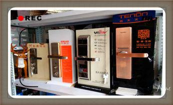 开锁修锁换锁-专业开汽车锁-24小时上门修锁换锁芯体-保险箱柜-电子智能门禁指纹密码锁安装开锁维修-配汽车防盗遥控芯片钥匙后备箱附近服务公司电话_开锁公司电话-附近专业开汽车锁-24小时上门修换锁芯体-保险箱柜-电子智能门禁指纹密码锁安装维修-配防盗遥控芯片钥匙开后备箱救援服务