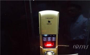 开锁公司电话-专业开汽车锁-附近24小时上门修锁换锁芯体-保险箱柜-电子智能门禁指纹密码锁安装开锁维修-配汽车防盗遥控芯片钥匙后备尾箱开锁救援服务_开锁公司电话-附近专业开汽车锁-24小时门修换锁芯体-保险箱柜-电子智能门禁指纹密码锁安装维修-配防盗遥控芯片钥匙开后备箱服务