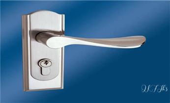 开锁公司电话-附近哪里有专业开汽车锁-24小时上门修换锁芯体-保险箱柜-电子智能门禁指纹密码锁安装维修-配防盗遥控芯片钥匙服务吴川湛江赤坎霞山坡头麻章遂溪徐闻廉江雷州