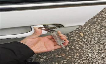 开锁修锁换锁-专业开汽车锁-24小时上门修锁换锁芯体-保险箱柜-电子智能门禁指纹密码锁安装开锁维修-配汽车防盗遥控芯片钥匙后备箱附近服务公司电话_专业开汽车锁公司电话附近24小时上门修锁换锁芯体-保险箱柜-电子智能门禁指纹密码锁安装开锁维修-配汽车防盗遥控芯片钥匙救援服务