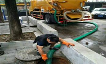 专业高压车清理清淤清洗市政疏通下水管道-吸抽化粪池淤泥污水井池清掏-地漏马桶厕所堵塞维修的附近公司热线电话_专业高压水射车吸抽化粪池-隔油池-污淤泥浆池-污水沙井池-市政下水管道堵塞清洗清掏清理清淤-维修的公司电话