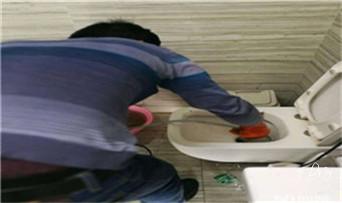 专业下水管道疏通高压车清理清淤清洗市政管道-吸抽化粪池淤泥污水池清掏-地漏马桶堵塞检测维修的附近公司热线电话_高压车吸抽清洗清掏清理清淤-市政下水管道疏通-化粪池-污水井油池-淤泥-地漏马桶厕所堵塞专业检测维修的公司电话