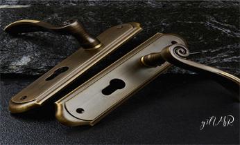 開修換鎖-專業開汽車鎖-24小時上門修換鎖芯體-保險箱櫃-電子智能門禁指紋密碼鎖安裝維修-配汽車防盜遙控芯片鑰匙公司電話_專業開汽車鎖-24小時上門開修換鎖芯體-保險箱櫃-電子智能門禁指紋密碼鎖安裝開鎖維修-配汽車防盜遙控芯片鑰匙後備箱附近服務公司電話