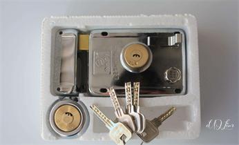 專業開汽車鎖-24小時上門開修換鎖芯體-保險箱櫃-電子智能門禁指紋密碼鎖安裝開鎖維修-配汽車防盜遙控芯片鑰匙後備箱附近服務公司電話_專業開汽車鎖-24小時上門開修換鎖芯體-保險箱櫃-電子智能門禁指紋密碼鎖安裝開鎖維修-配汽車防盜遙控芯片鑰匙後備箱附近服務公司電話 專業開汽車鎖-24小時上門開修換鎖芯體-保險箱櫃-電子智能門禁指紋密碼鎖安裝開鎖維修-配汽車防盜遙控芯片鑰匙後備箱附近服務公司電話_專業開汽車鎖-24小時上門開修換鎖芯體-保險箱櫃-電子智能門禁指紋密碼鎖安裝開鎖維修-配汽車防盜遙控芯片鑰匙後備箱附近服務公司電話