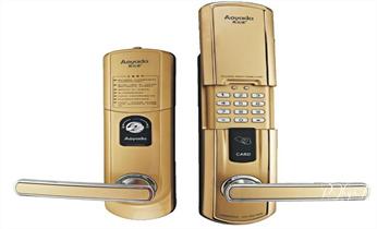 專業開汽車鎖公司電話附近24小時上門修鎖換鎖芯體-保險箱櫃-電子智能門禁指紋密碼鎖安裝開鎖維修-配汽車防盜遙控芯片鑰匙救援服務油尖旺香港荃灣觀塘黃大仙九龍城深水埗南區東區灣仔中西