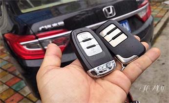 專業開汽車鎖公司電話附近24小時上門修鎖換鎖芯體-保險箱櫃-電子智能門禁指紋密碼鎖安裝開鎖維修-配汽車防盜遙控芯片鑰匙救援服務大埔香港離島葵青沙田西貢北區元朗屯門