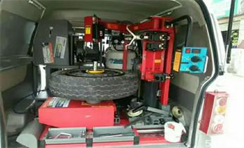 专业拖车吊车-地库-脱困-汽车运输救援公司电话五家渠石河子阿拉尔图木舒克铁门关