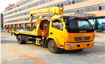 高速公路道路快速24小时拖车救援服务就附近公司热线电话-汽车搭电/补胎/吊车/脱困/维修/送油水/运输/开锁配钥匙-阿拉尔石河子图木舒克五家渠铁门关