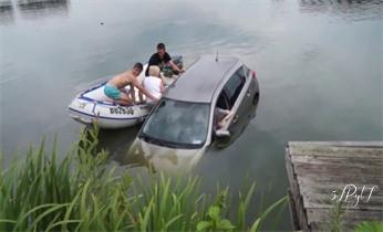 道路救援拖车-吊车-送油-搭电-补胎-充气-维修电话铁门关石河子阿拉尔图木舒克五家渠